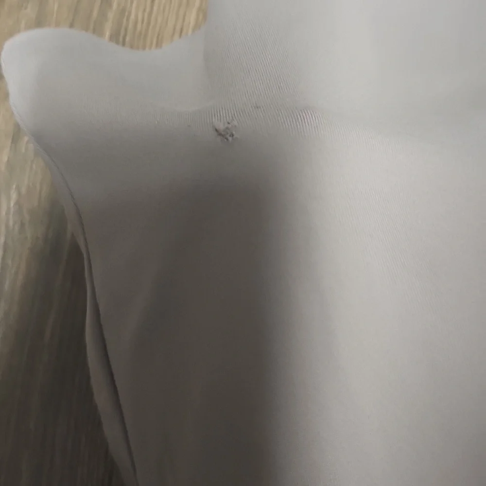 Calia Gray Sleeveless Top - Picture 5 of 7